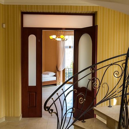 10 Rooms Lviv Luaran gambar