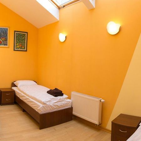 10 Rooms Lviv Luaran gambar