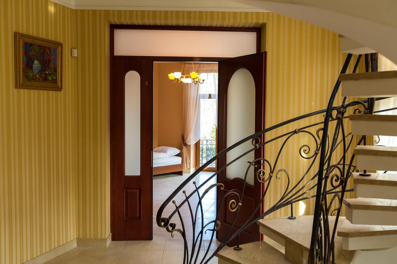 10 Rooms Lviv Luaran gambar