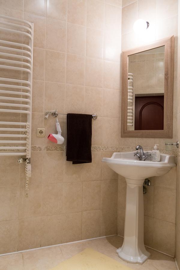 10 Rooms Lviv Luaran gambar
