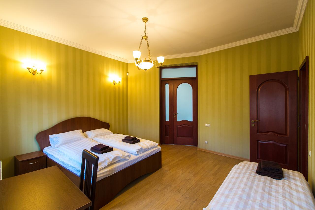10 Rooms Lviv Luaran gambar