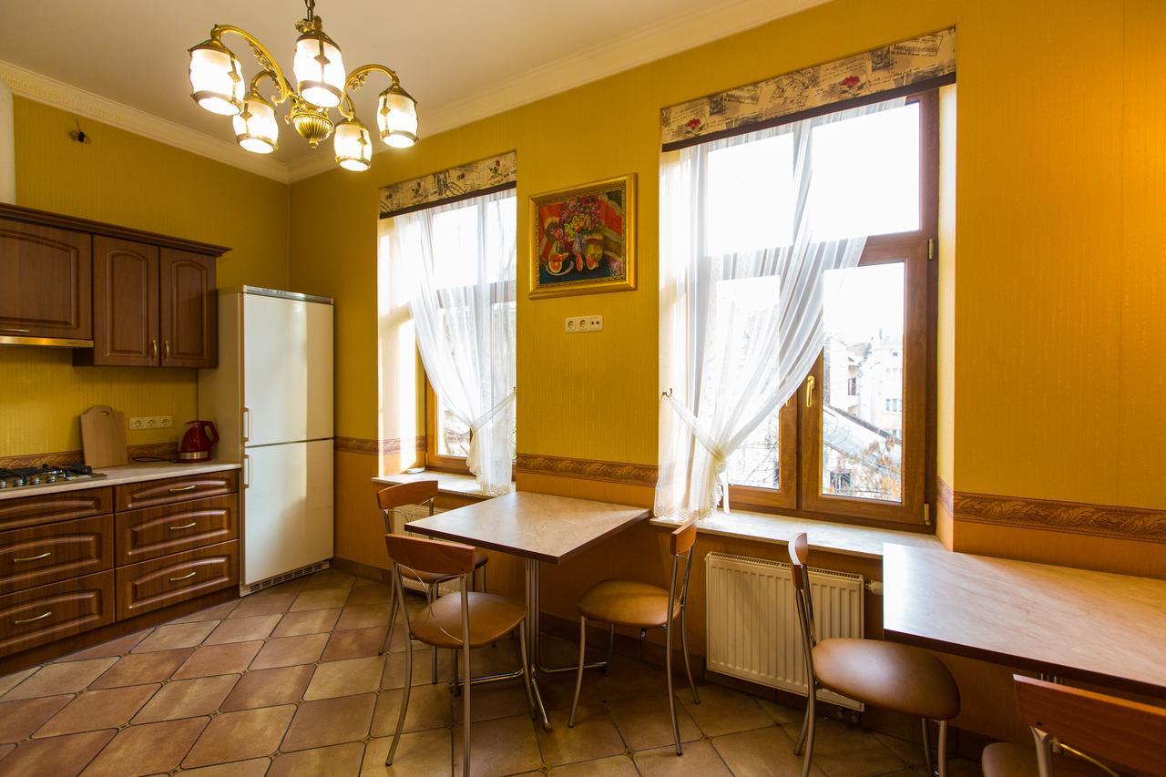 10 Rooms Lviv Luaran gambar