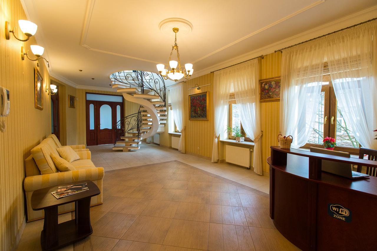 10 Rooms Lviv Luaran gambar