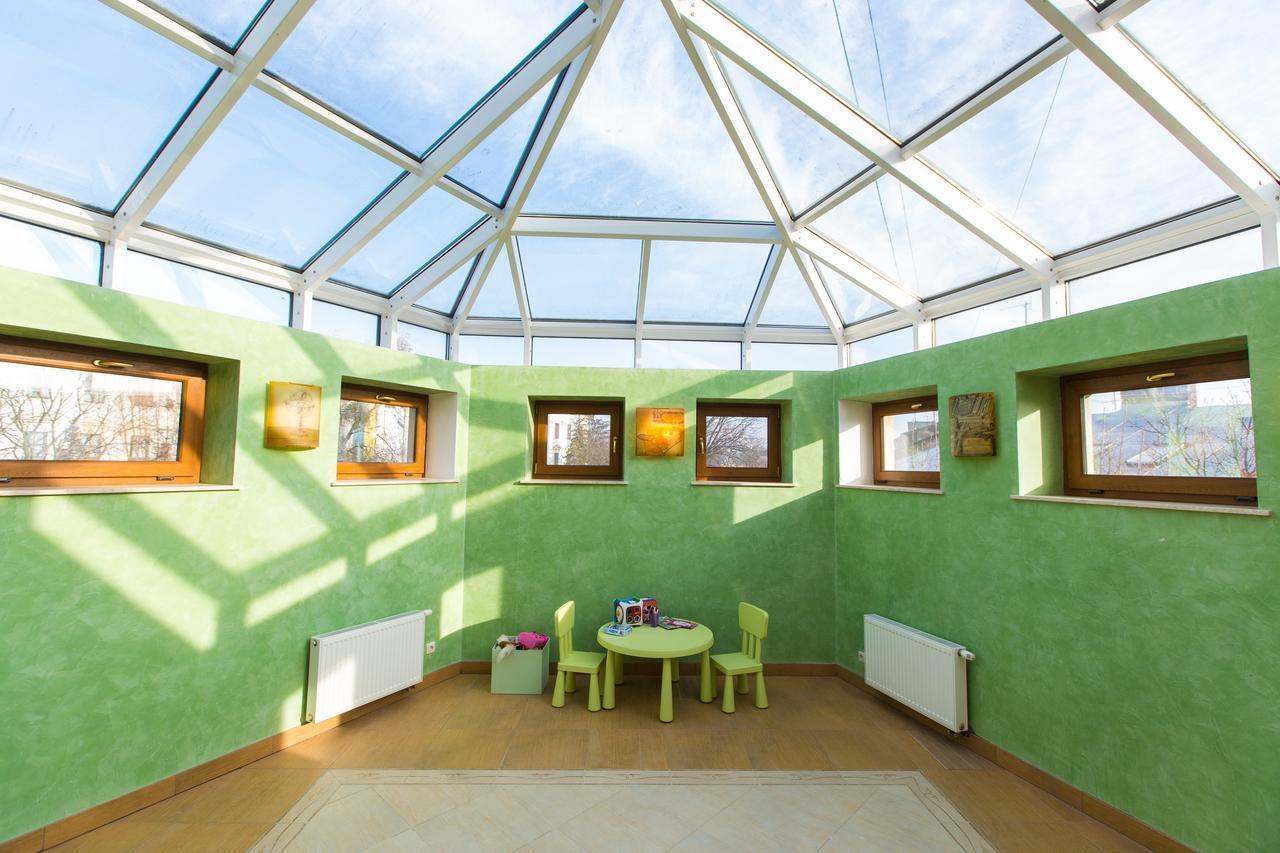 10 Rooms Lviv Luaran gambar