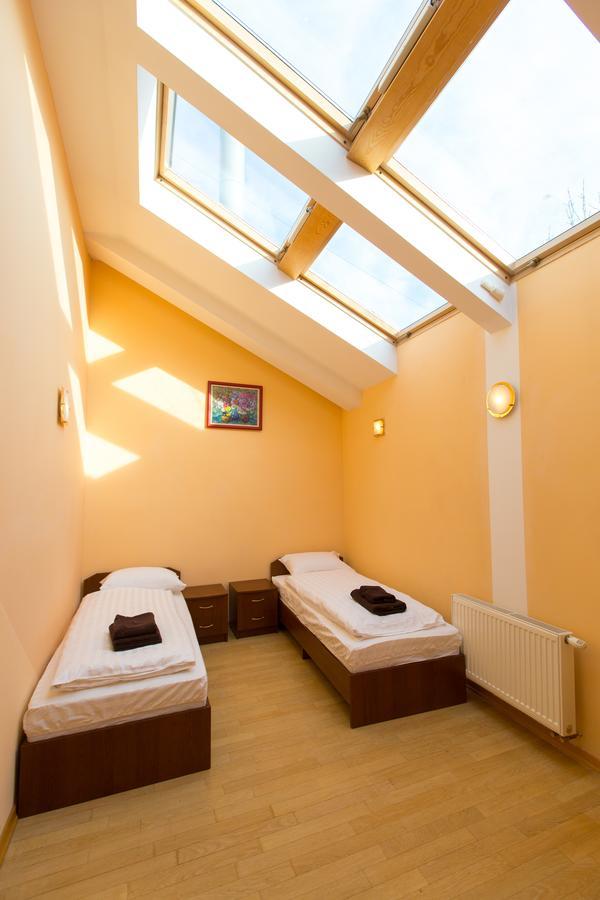10 Rooms Lviv Luaran gambar