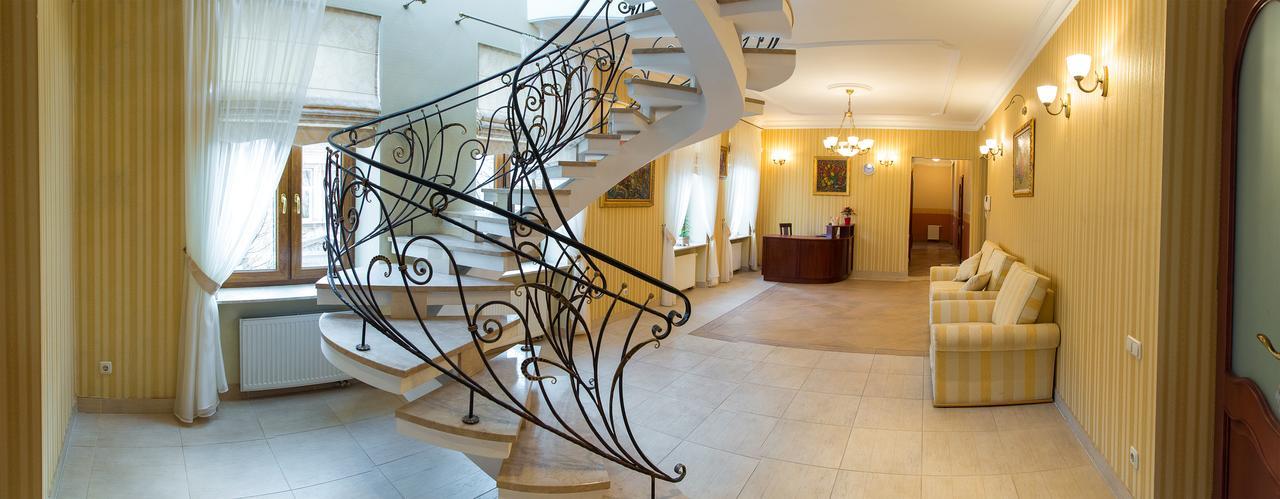10 Rooms Lviv Luaran gambar